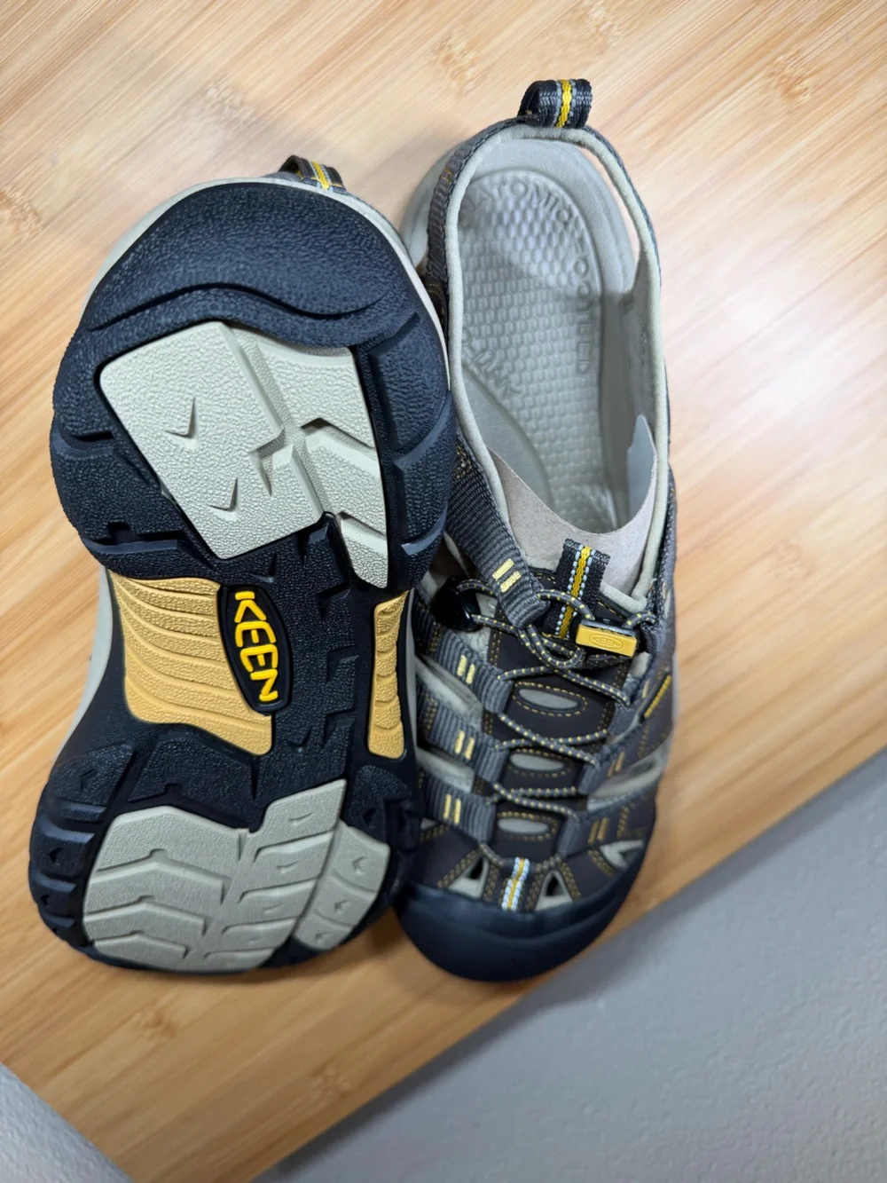 KEEN Newport H2 Men's Raven Aluminum Water Hiking Sandals Size 14 NIB